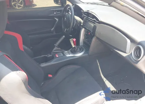 2014 Scion Fr-S z USA, uszkodzony, nr VIN JF1ZNAA15E8706837